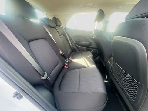 New 2026 Hyundai Venue SE FWD image 24