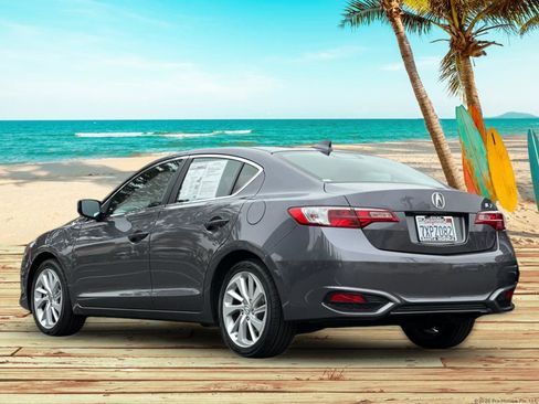 Used 2017 Acura ILX w/ Premium Package image 4