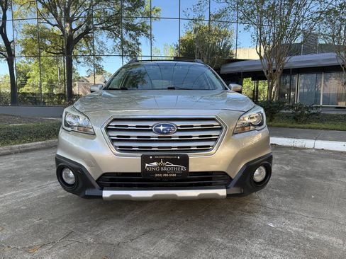 Used 2017 Subaru Outback 2.5i Limited image 3