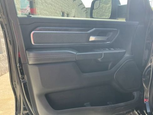 Used 2019 RAM 1500 Big Horn AWD/4WD image 12