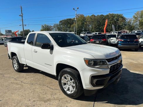 Used 2021 Chevrolet Colorado LT w/ Fleet Safety Package image 3