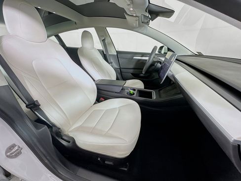 Used 2021 Tesla Model 3 Performance image 30
