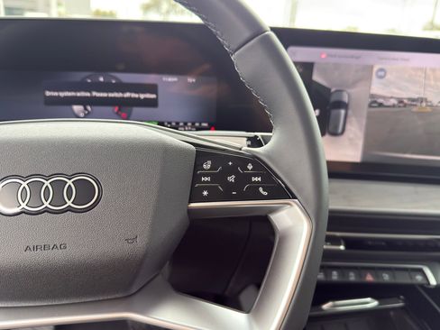 New 2026 Audi Q3 quattro 2.0T AWD/4WD image 20