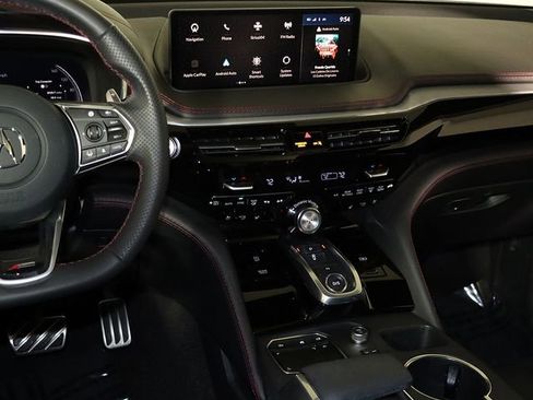 Used 2023 Acura MDX A-Spec image 17