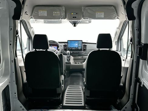 New 2026 Ford Transit 250 148 Medium Roof image 33