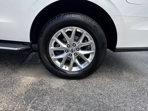Used 2020 Ford Expedition XLT w/ Equipment Group 202A RWD image 34