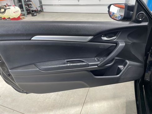 Used 2019 Honda Civic Sport image 13