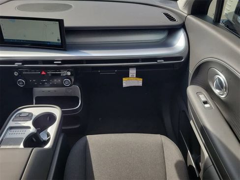 New 2026 Hyundai Ioniq 9 SE image 15