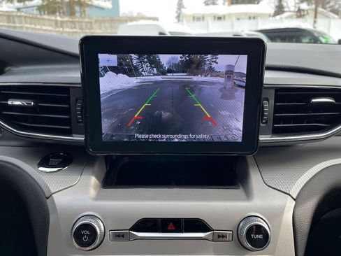 Used 2023 Ford Explorer XLT w/ Equipment Group 202A image 23