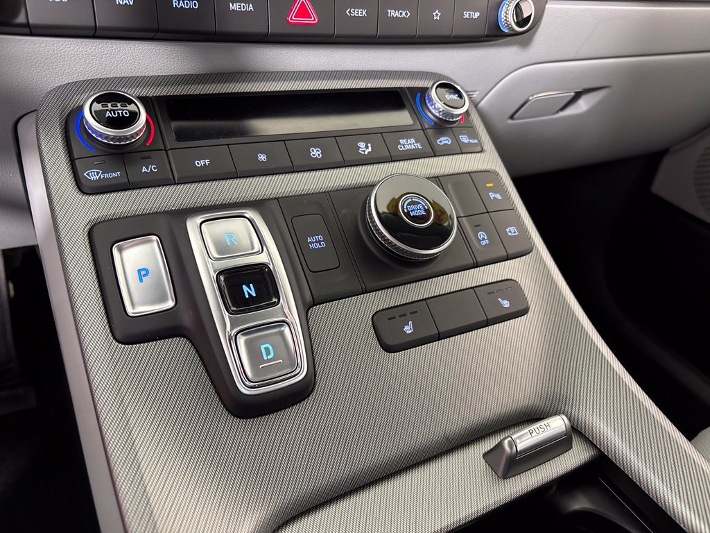 Used 2024 Hyundai Palisade SEL FWD image 30