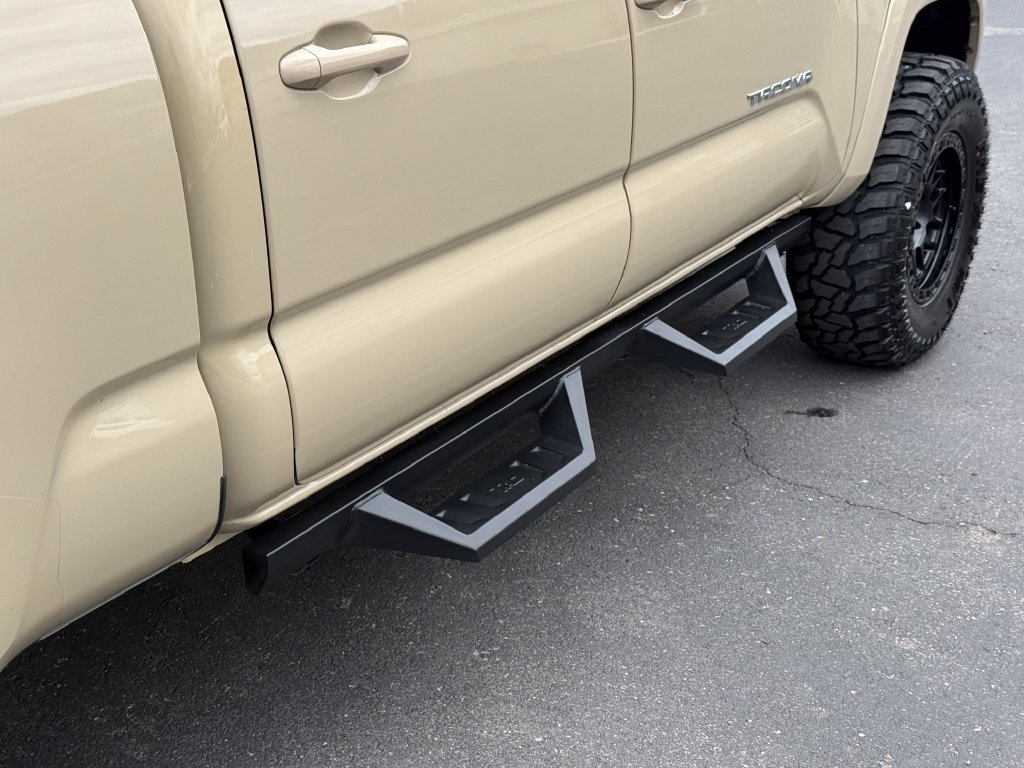 Used 2019 Toyota Tacoma TRD Sport w/ Technology Package AWD/4WD image 16