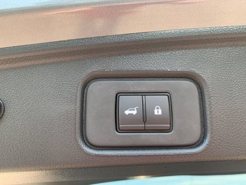 New 2026 Nissan Pathfinder SV FWD image 6