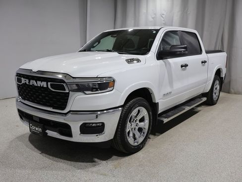 Used 2025 RAM 1500 Big Horn AWD/4WD image 7