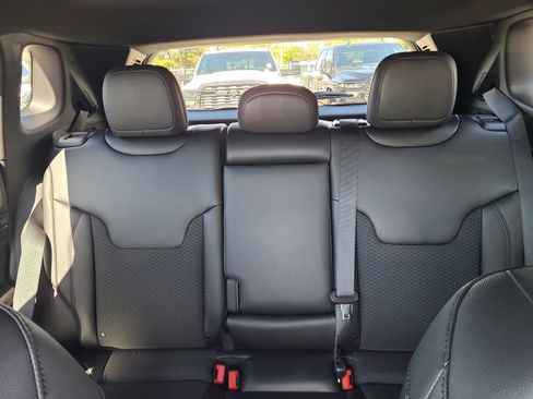 New 2026 Jeep Compass Latitude image 7