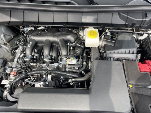 New 2025 Nissan Pathfinder Platinum w/ Cargo Package image 28