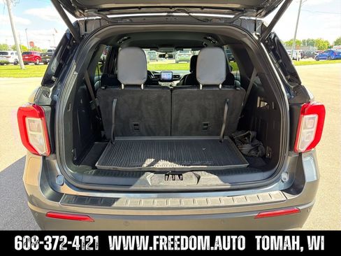 Used 2020 Ford Explorer XLT w/ Equipment Group 202A AWD/4WD image 21
