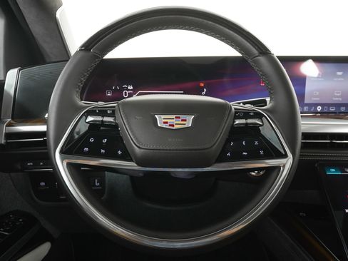 Used 2026 Cadillac Escalade ESV Platinum Sport w/ LPO, ONYX Package AWD/4WD image 18