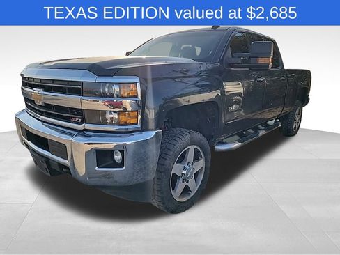 Used 2019 Chevrolet Silverado 2500 LT w/ Texas Edition image 2