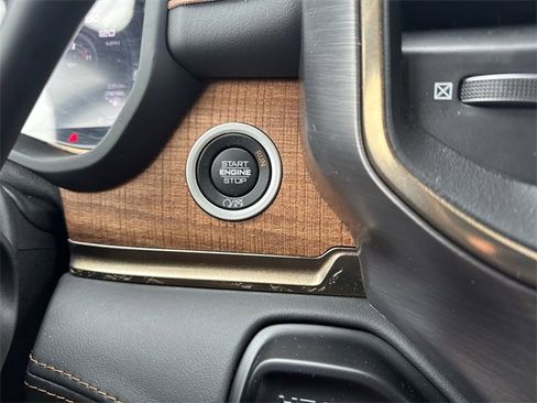 Used 2024 RAM 3500 Limited w/ Safety Group image 17