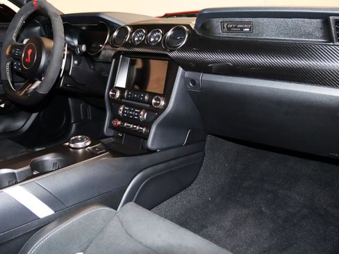 Used 2020 Ford Mustang Shelby GT500 w/ Technology Package RWD image 75