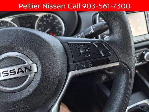 Used 2021 Nissan Versa S FWD image 25