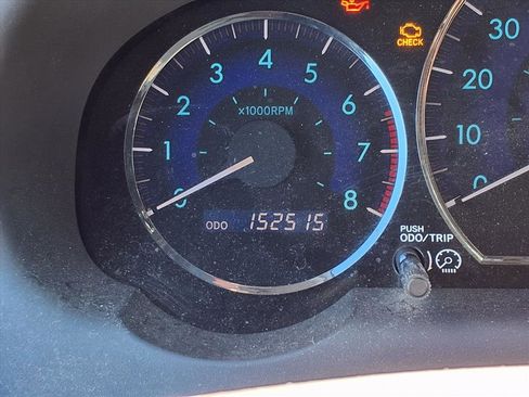 Used 2009 Toyota Sienna LE image 8