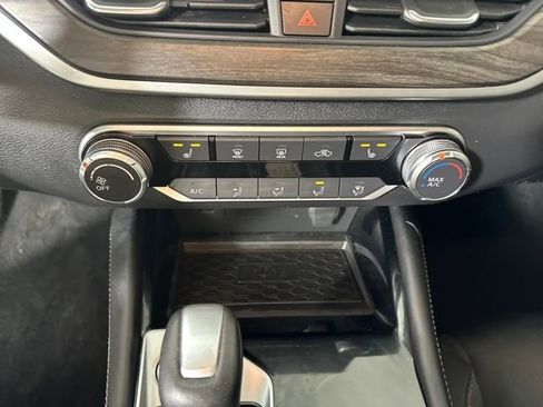 Used 2023 Nissan Altima 2.5 SV w/ SV Premium Package image 23