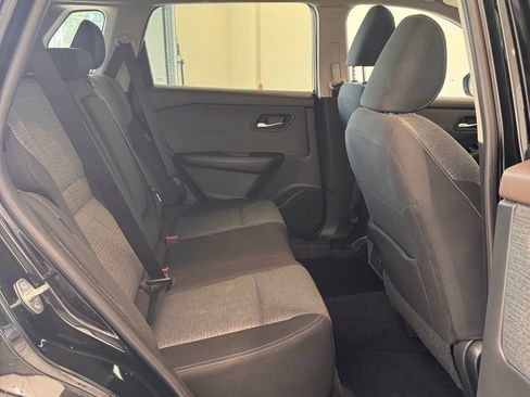 Used 2023 Nissan Rogue SV FWD image 13