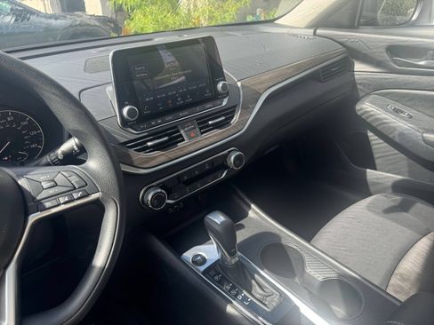 Used 2026 Nissan Altima 2.5 SV FWD image 17
