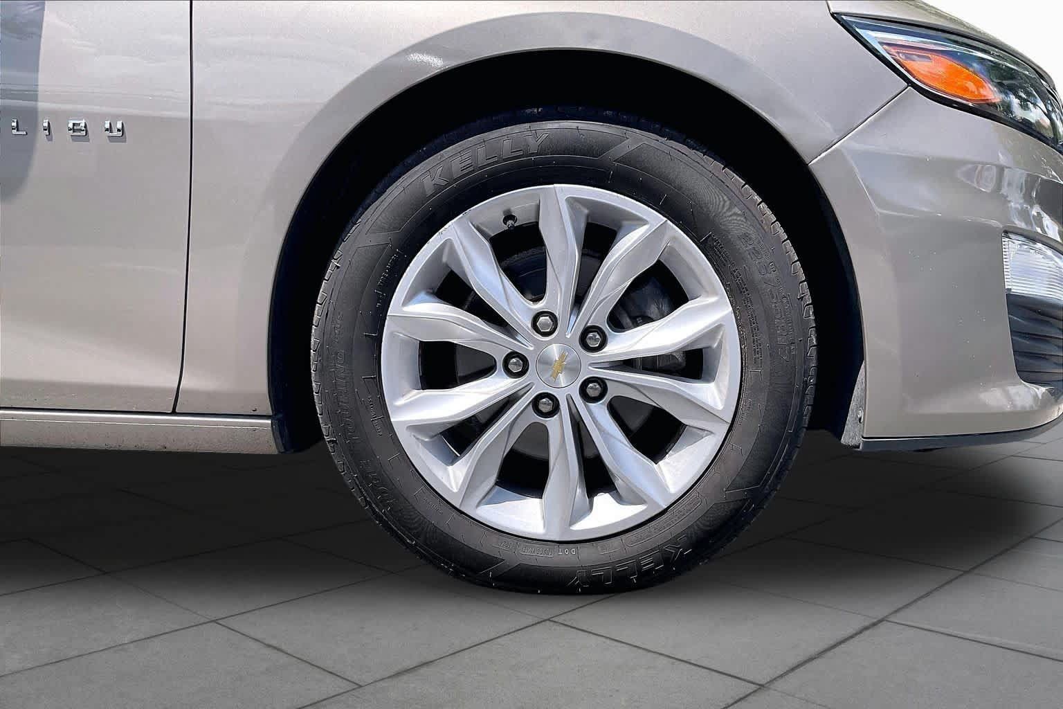 Used 2022 Chevrolet Malibu LT FWD image 10