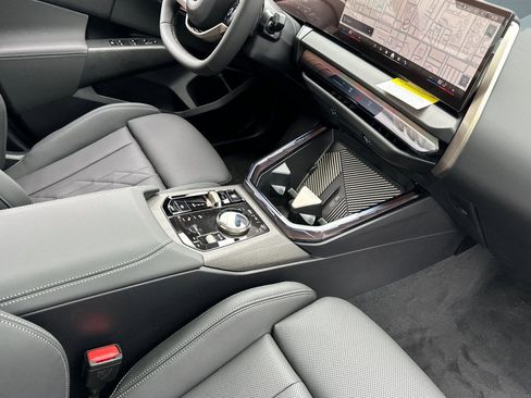 Used 2025 BMW X3 xDrive30i w/ Premium Package image 18