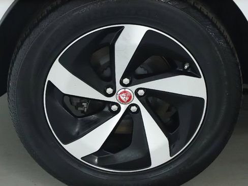 Used 2021 Jaguar F-PACE S image 44