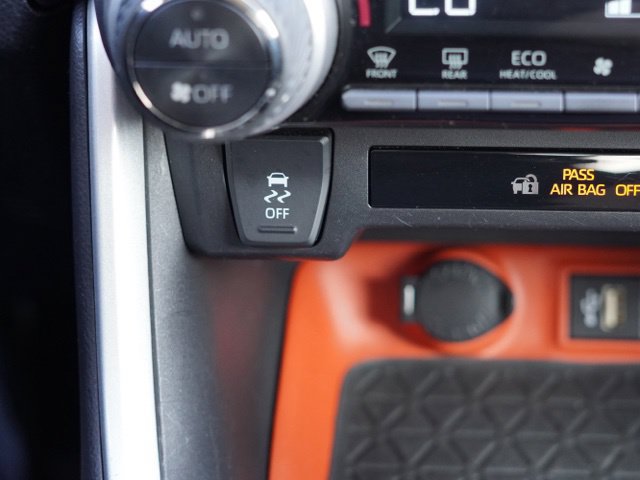 Certified 2024 Toyota RAV4 Adventure AWD/4WD image 31
