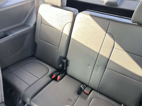 Certified 2023 Chevrolet Traverse Premier w/ Redline Edition image 12