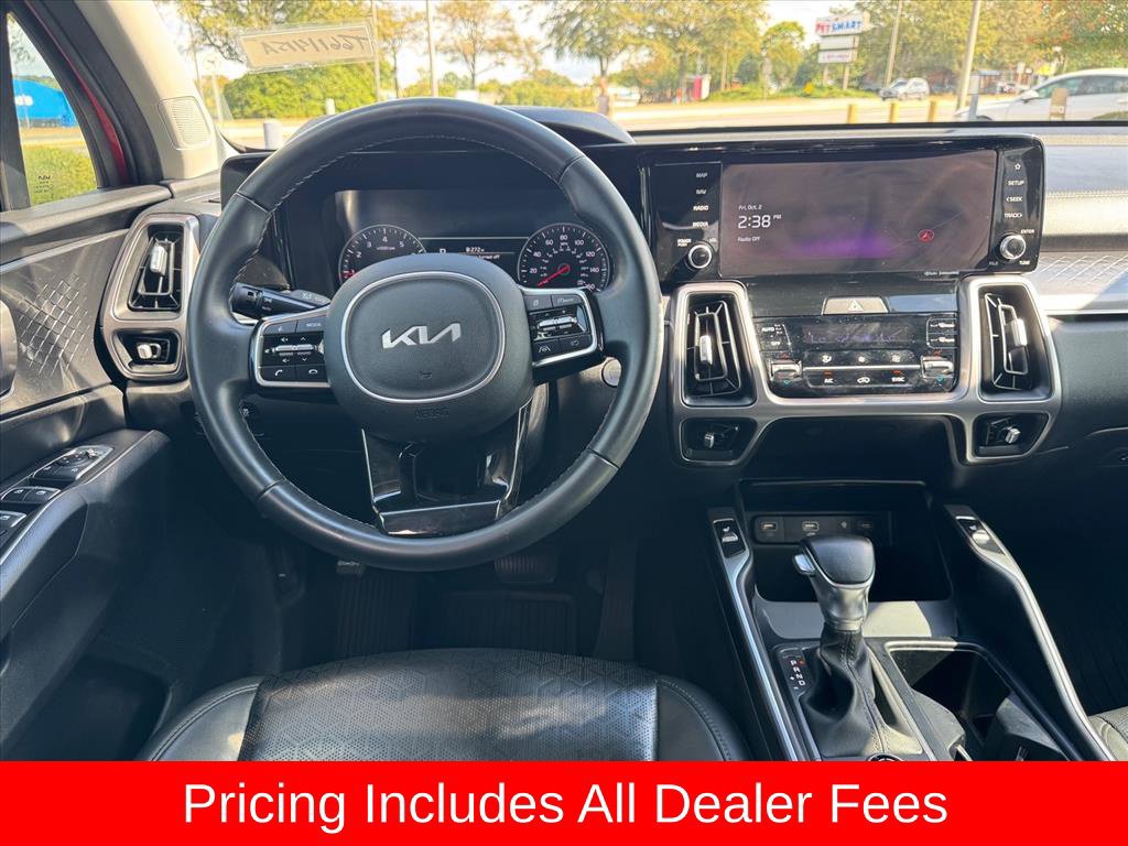 Used 2023 Kia Sorento S FWD image 13