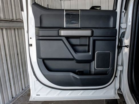 Used 2022 Ford F250 Platinum w/ FX4 Off-Road Package image 46