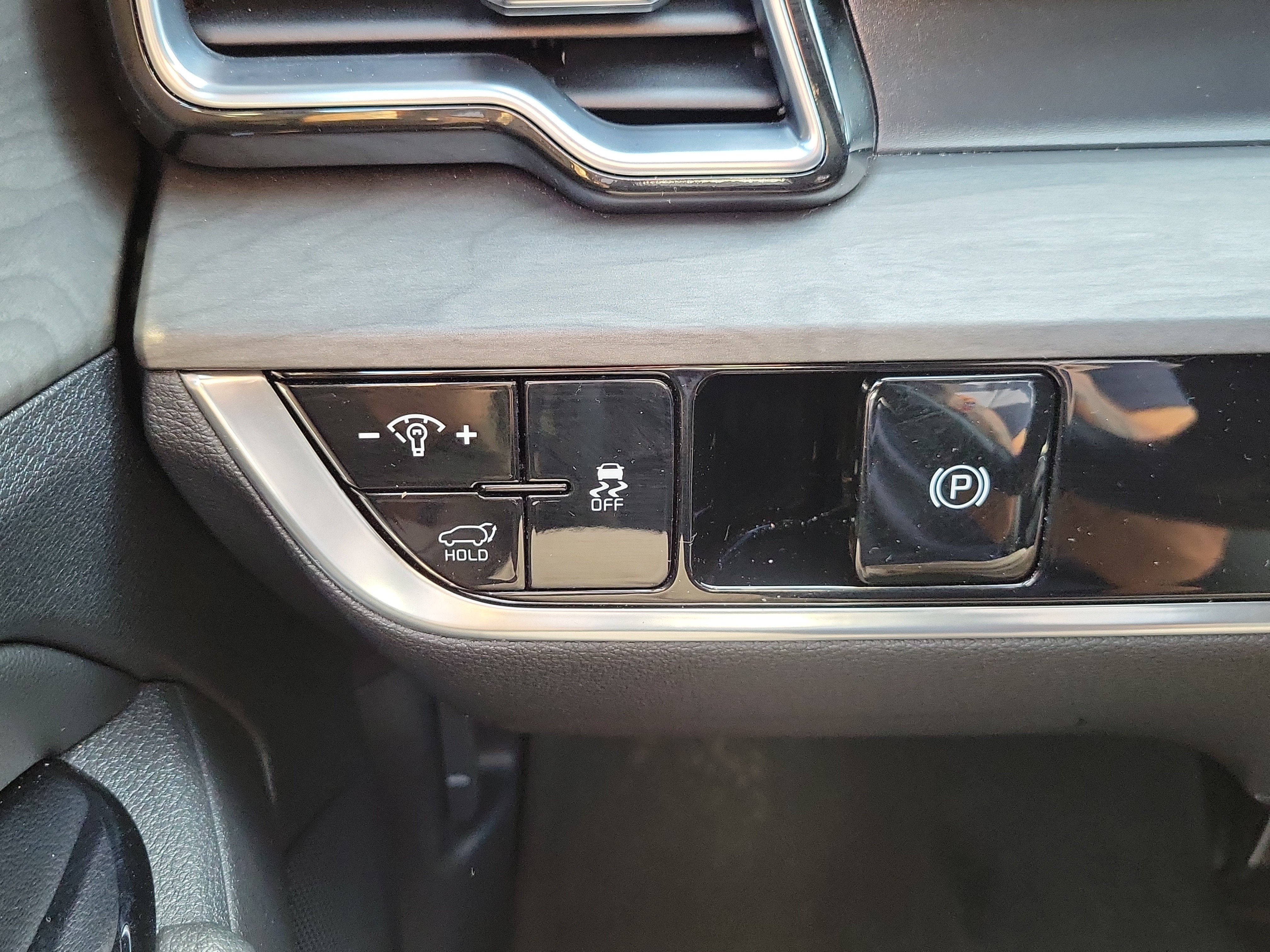 Certified 2025 Kia Sportage X-Pro Prestige AWD/4WD image 22