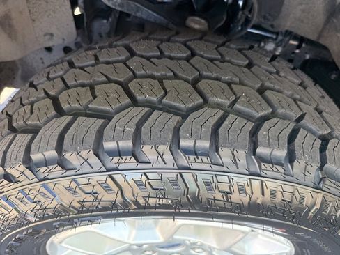 Used 2023 Ford F150 XLT image 10