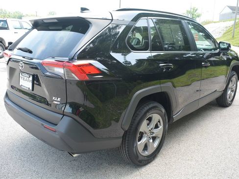 Used 2024 Toyota RAV4 XLE AWD/4WD image 5
