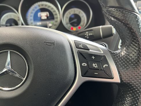 Used 2017 Mercedes-Benz E 400 4MATIC Coupe image 20