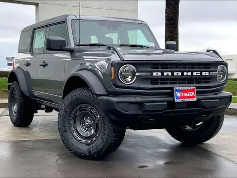 New 2025 Ford Bronco 4-Door w/ Sasquatch Package image 2