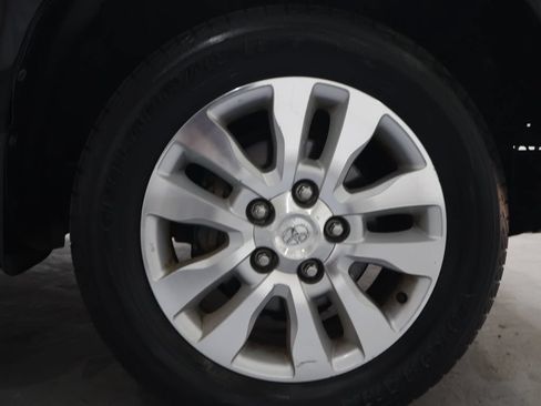 Used 2016 Toyota Sequoia Platinum AWD/4WD image 40