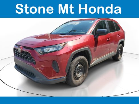 Used 2020 Toyota RAV4 LE AWD/4WD image 3
