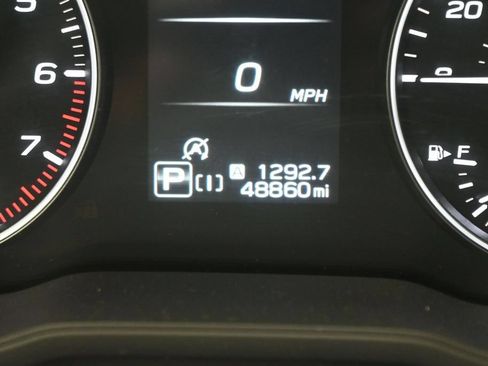 Used 2025 Subaru Crosstrek 2.5i Premium AWD/4WD image 18