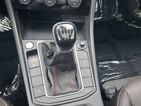 Used 2023 Volkswagen Jetta GLI Autobahn FWD image 22