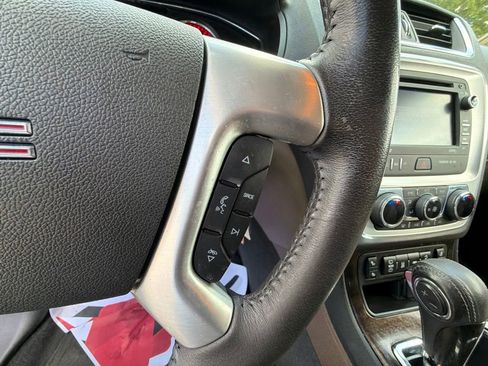 Used 2015 GMC Acadia SLT FWD image 23