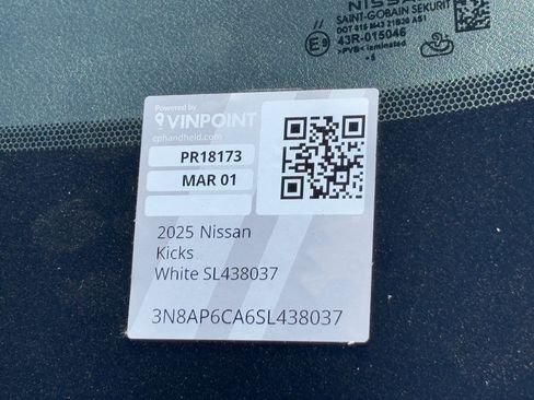 Certified 2025 Nissan Kicks SV image 30