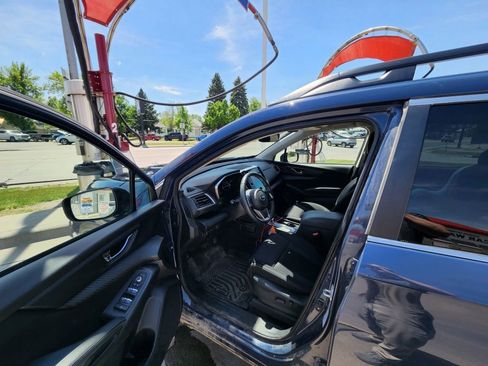 Used 2023 Subaru Ascent Premium w/ Convenience Package AWD/4WD image 2