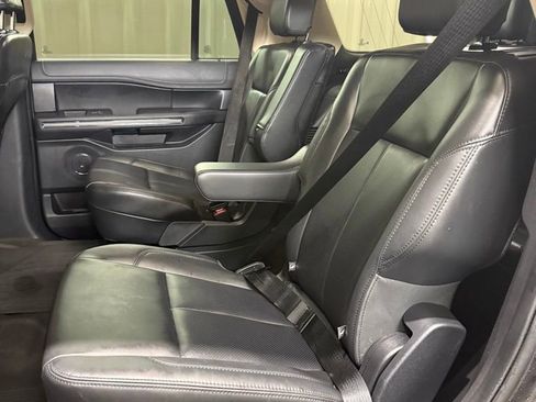 Used 2022 Ford Expedition XLT AWD/4WD image 13