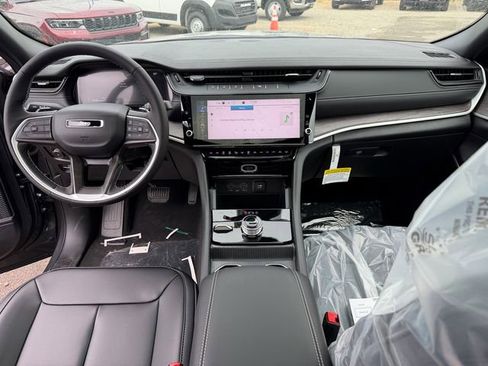 New 2026 Jeep Grand Cherokee Limited image 26